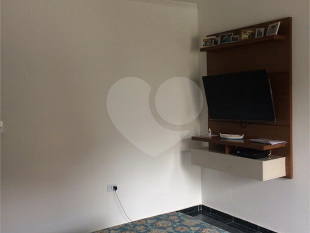 Casa à venda com 3 quartos, sendo 1 suíte,  em Jardim Adriana, Guarulhos, SP