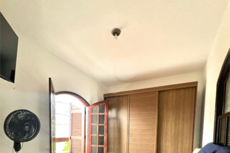 Sobrado à venda com 3 quartos em Conjunto Habitacional Júlio de Mesquita Filho, Sorocaba, SP
