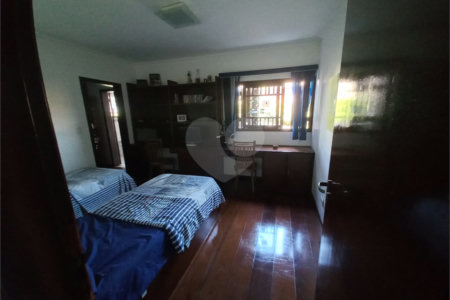 Casa à venda com 4 suítes no condomínio Aruã, Mogi das Cruzes - SP