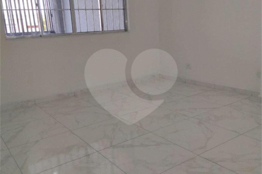 Sobrado à venda com 3 quartos, sendo 1 suíte, em Jaraguá, São Paulo, SP