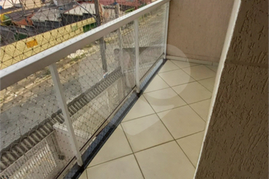 Sobrado à venda com 3 suítes em Vila Nivi, São Paulo, SP