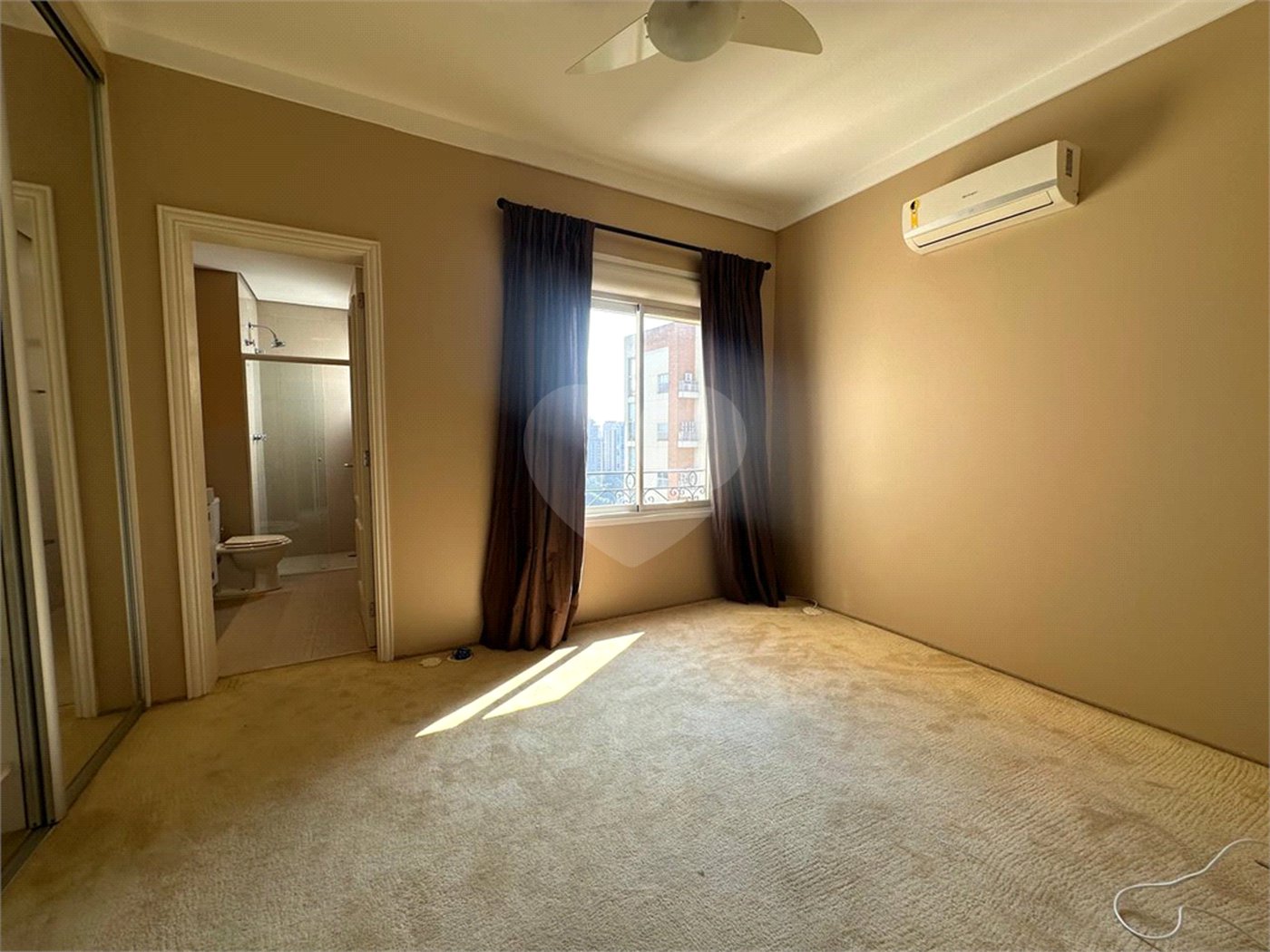 Apartamento para alugar com 4 suítes em Jardim Fonte do Morumbi, São Paulo, SP