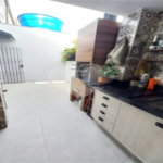 Casa de 85m2 com 3 dormitórios e 2 vagas de garagem localizado no Bosque da Saúde
