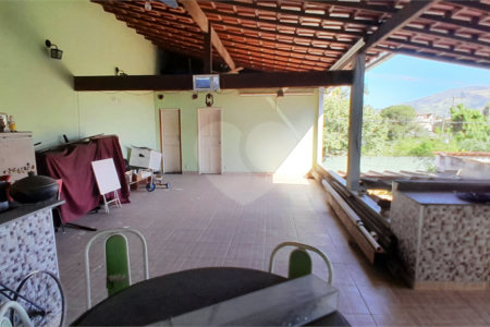 Casa à venda com 2 quartos, sendo 1 suíte, em Bangu, Rio de Janeiro, RJ
