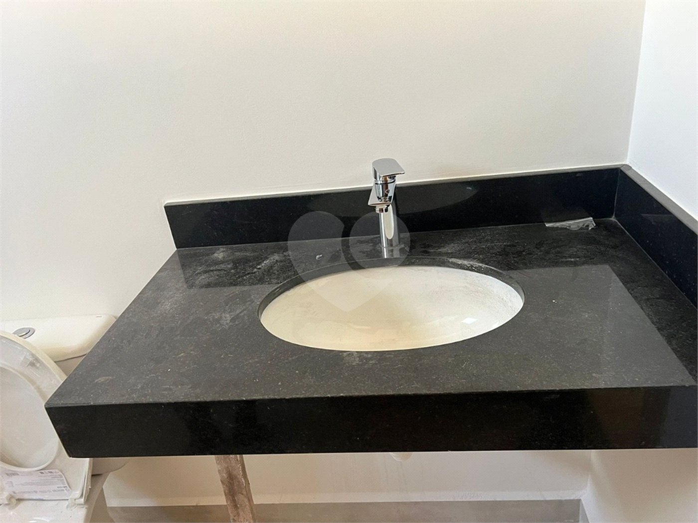 Casa à venda com 3 suítes no condomínio Vida Real, Itupeva - SP