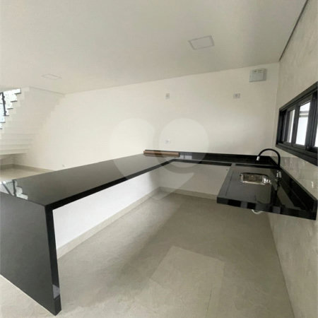 Sobrado à venda com 3 quartos, sendo 1 suíte, em Villa Di Cesar, Mogi das Cruzes, SP