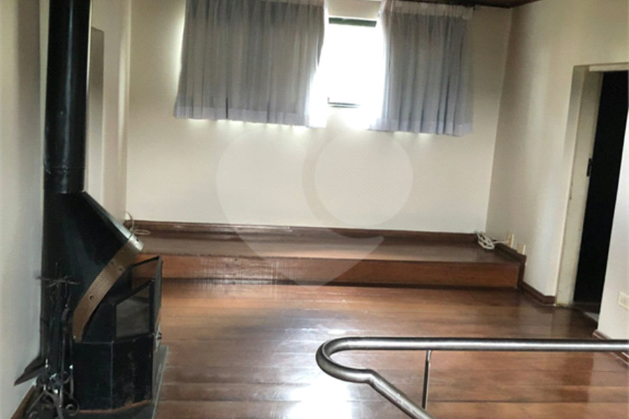 Casa à venda com 5 suítes no condomínio Alpes da Cantareira, Mairiporã - SP