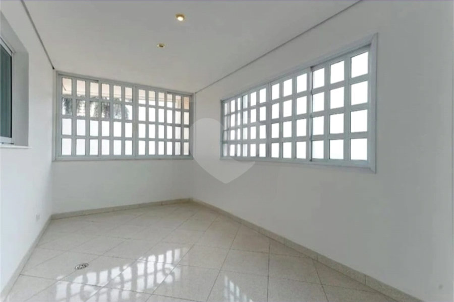 Sobrado à venda com 4 suítes em Vila Albertina, São Paulo, SP