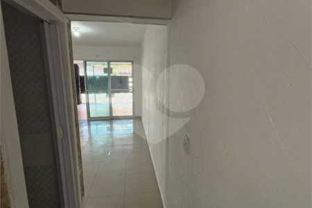Sobrado à venda com 2 quartos em Jardim Monte Cristo, Suzano, SP