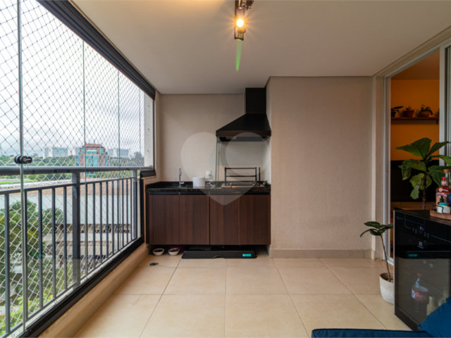 Apartamento à venda com 2 quartos, sendo 1 suíte,  em Santo Amaro, São Paulo, SP