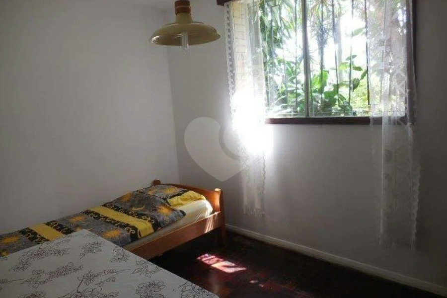 Casa à venda com 6 quartos, sendo 1 suíte, em Tremembé, São Paulo, SP