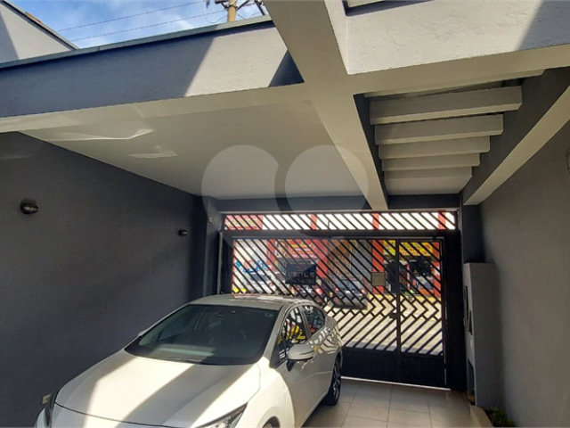 Sobrado à venda com 3 quartos, sendo 1 suíte,  em Vila Sabrina, São Paulo, SP