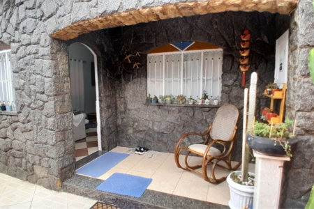 Casa à venda com 5 quartos, sendo 2 suítes, em Campo Grande, Rio de Janeiro, RJ