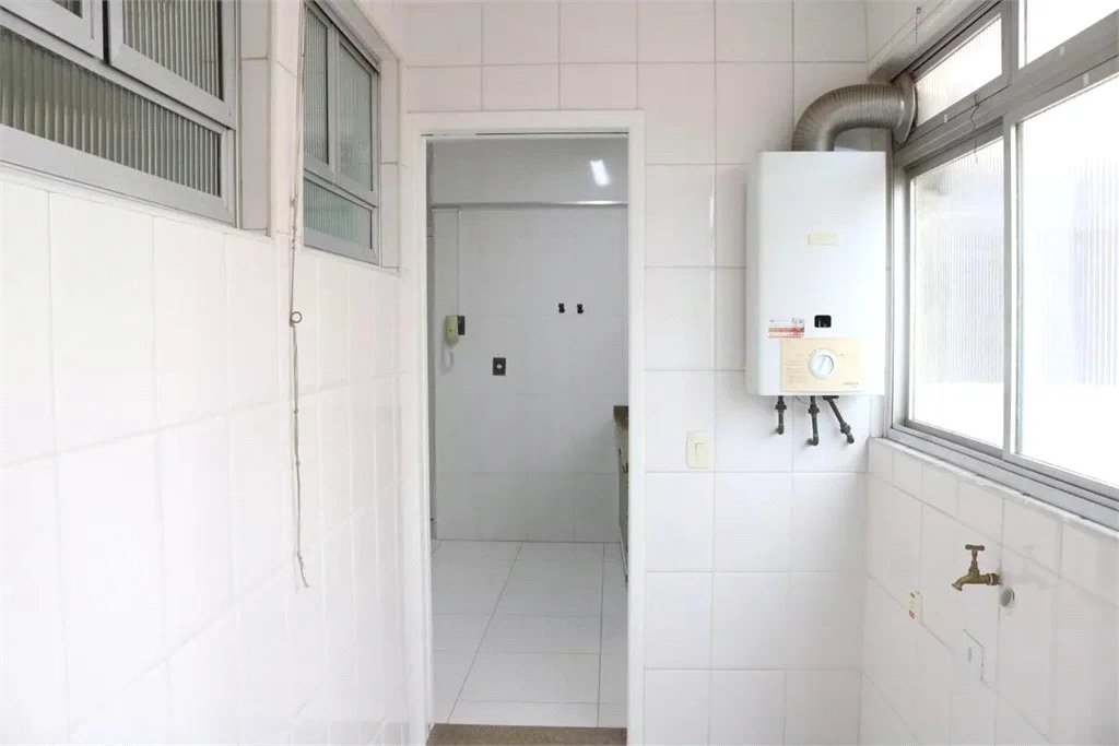 Apartamento à venda com 3 quartos, sendo 1 suíte, em Água Branca, São Paulo, SP
