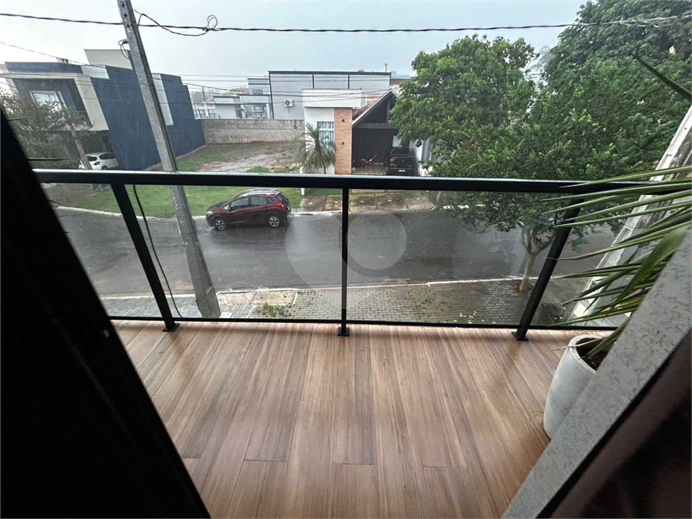 Casa à venda com 2 quartos, sendo 1 suíte,  no condomínio Lago dos Ipês, Itapetininga - SP