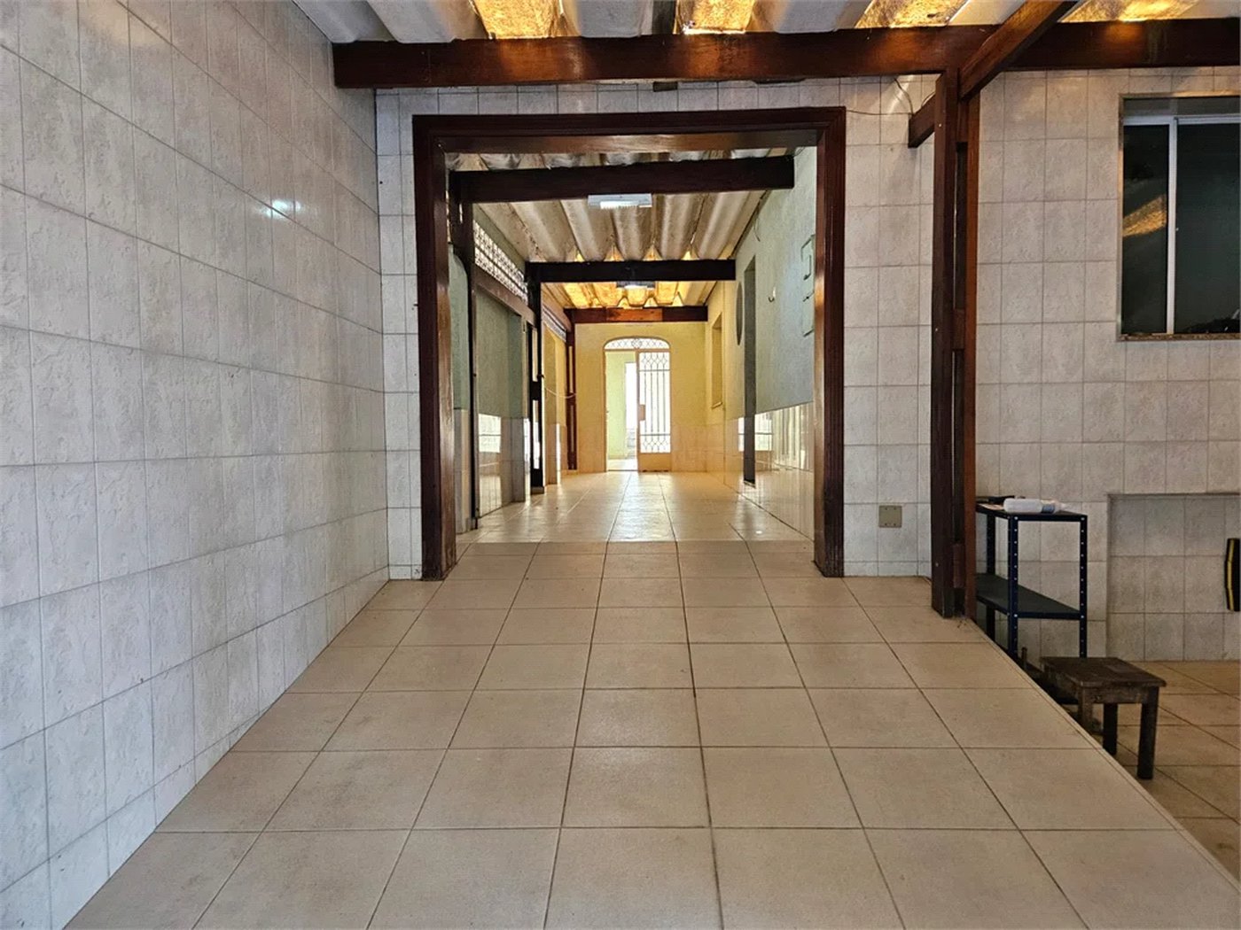 Casa à venda com 3 quartos, sendo 1 suíte, em Água Branca, São Paulo, SP