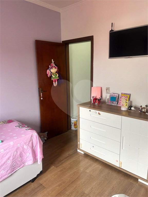 Sobrado à venda com 3 quartos, sendo 1 suíte,  em Vila Marari, São Paulo, SP
