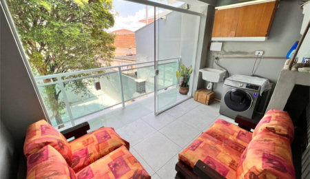 Casa à venda com 3 quartos, sendo 1 suíte,  em Jardim Oriental, São Paulo, SP