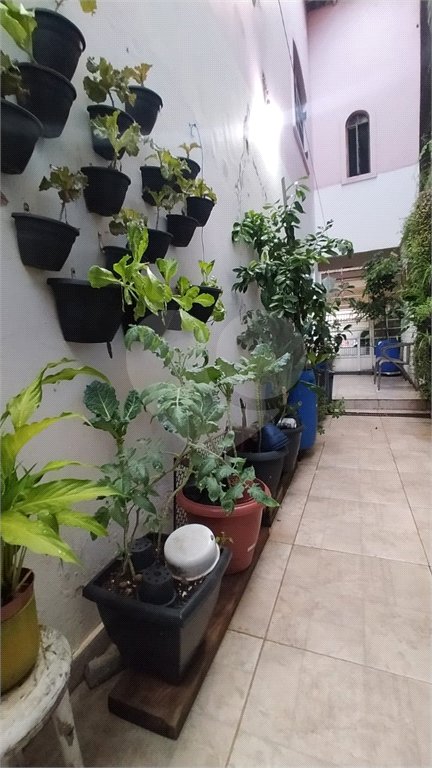 Sobrado à venda com 3 quartos, sendo 1 suíte, em Jardim Tabatinga, Guarulhos, SP