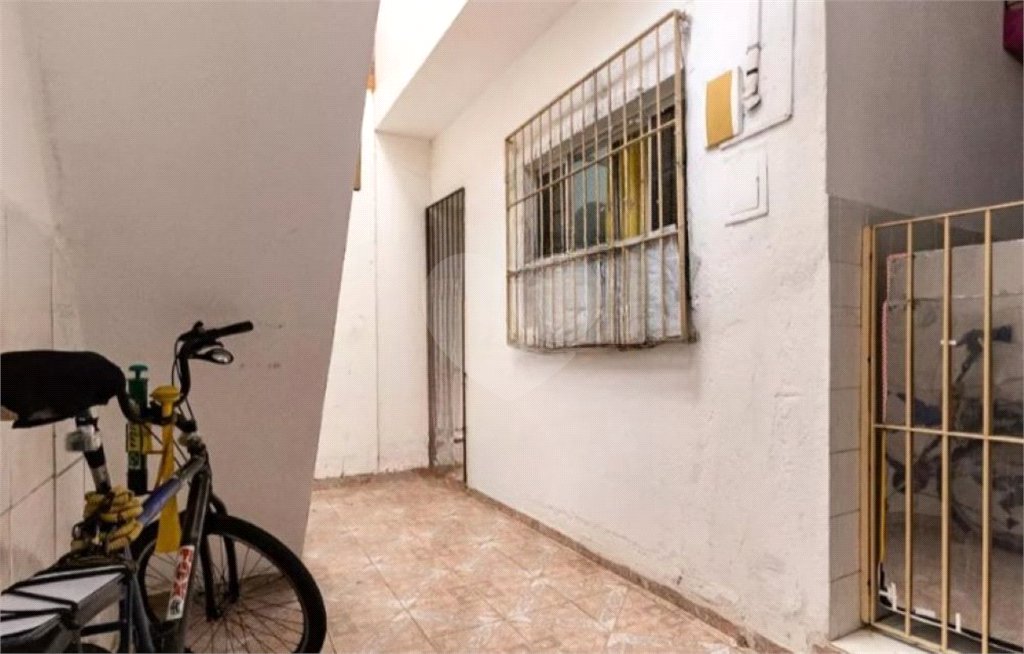 Casa à venda com 5 quartos em Sítio Caraguata, São Paulo, SP