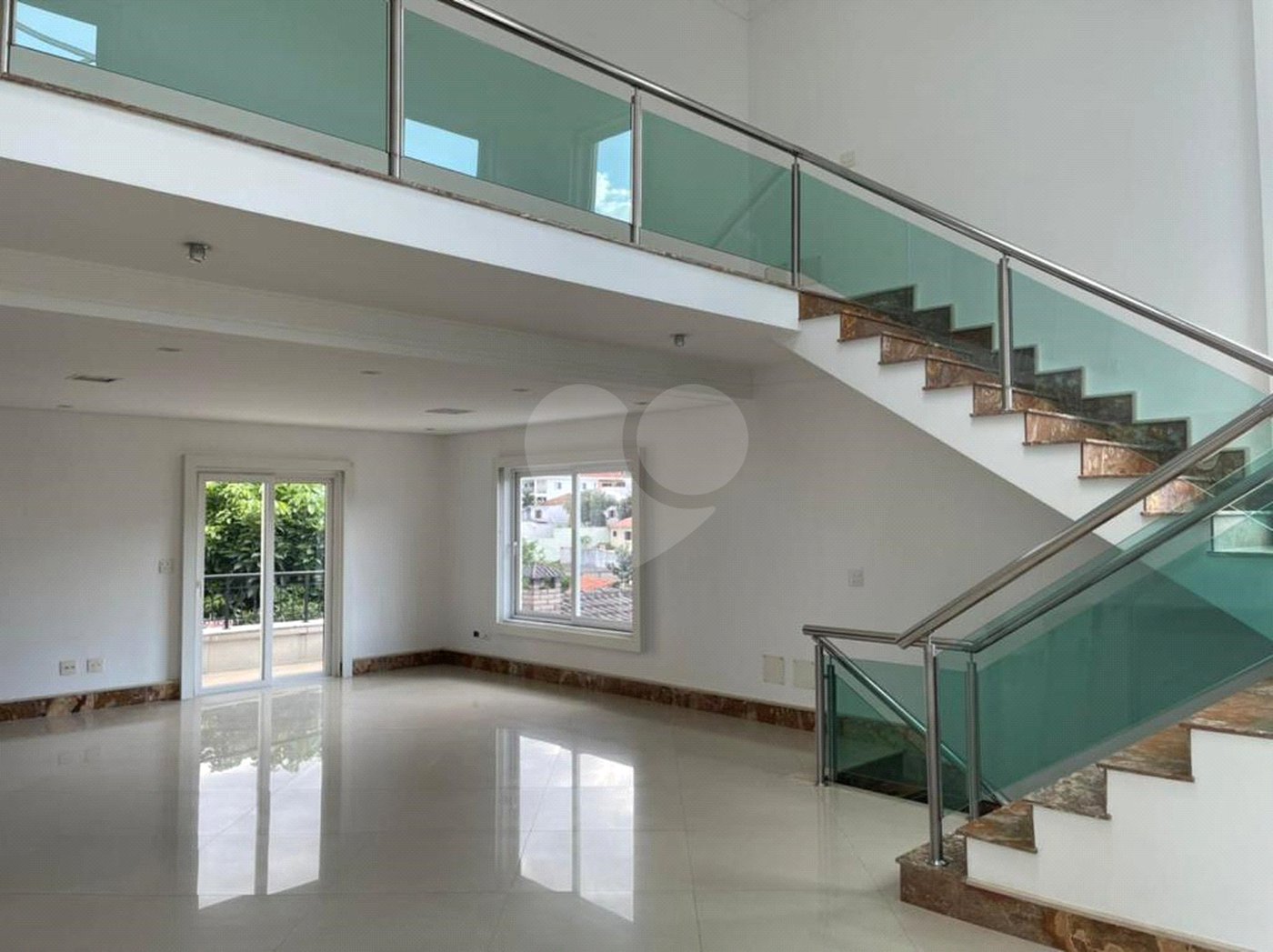 Casa à venda com 3 suítes no condomínio Quinta de Santo Antônio, São Paulo - SP