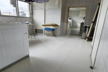 Apartamento à venda com 3 quartos, sendo 1 suíte, em Jardim Paulista, São Paulo, SP
