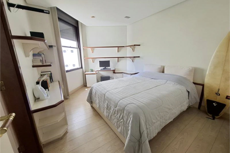 Apartamento, a venda, com 300m² de área privativa, 4 suítes, 4 vagas - Santana / SP