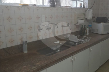 Sobrado à venda com 4 quartos, sendo 2 suítes, em Parque Jabaquara, São Paulo, SP