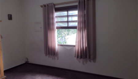 Casa à venda com 4 quartos, sendo 1 suíte, em Tremembé, São Paulo, SP