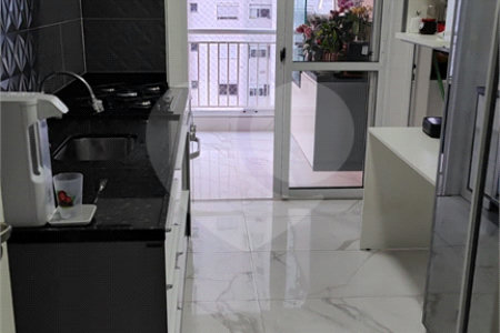 Apartamento à venda ou para alugar com 3 quartos, sendo 1 suíte, em Jardim Vazani, São Paulo, SP