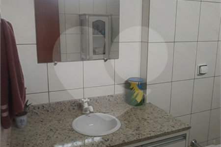 Chácara à venda com 3 quartos, sendo 1 suíte,  no Centro, Nazaré Paulista, SP