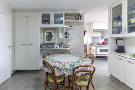 Apartamento à venda com 3 quartos, sendo 1 suíte, em Perdizes, São Paulo, SP