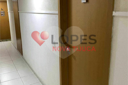 Cobertura à venda com 4 quartos, sendo 1 suíte, em Tijuca, Rio de Janeiro, RJ