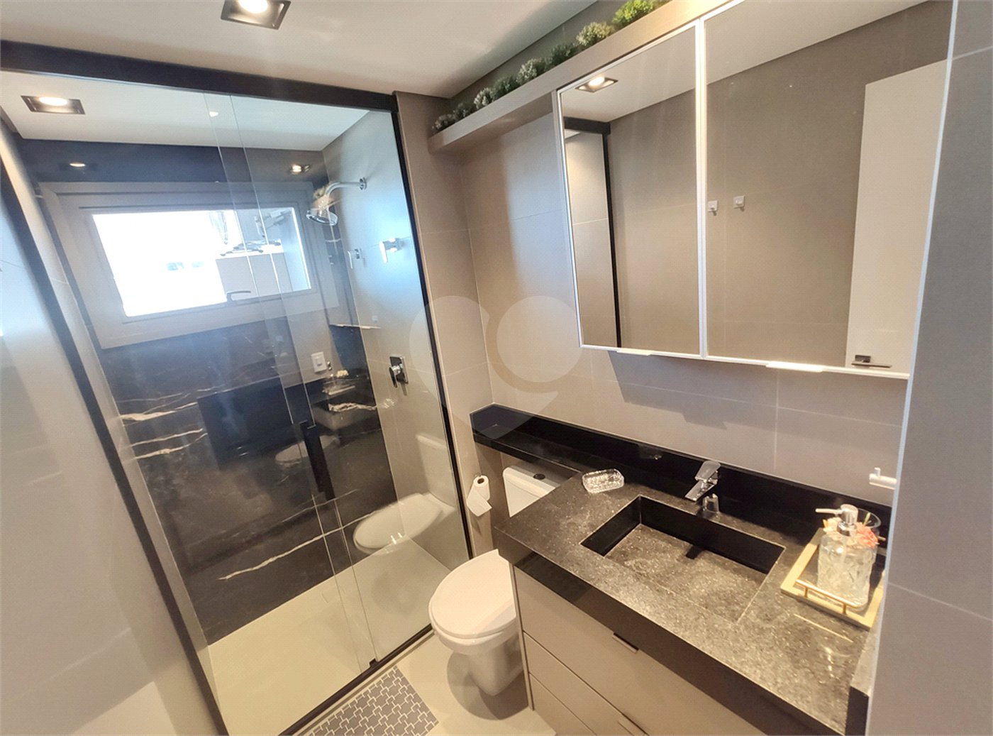 Apartamento à venda ou para alugar com 1 suíte em Pinheiros, São Paulo, SP