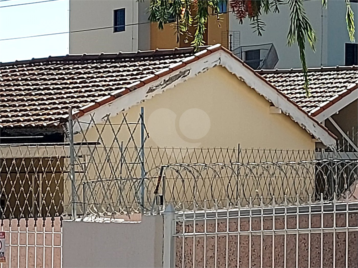 Casa de Vila à venda com 5 quartos, sendo 1 suíte, em Vila Martina, Valinhos, SP