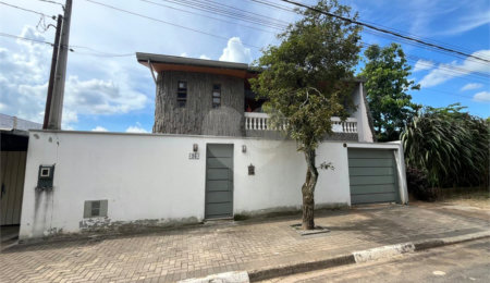Casa à venda com 4 quartos, sendo 2 suítes,  em Chapada Grande, Itapetininga, SP