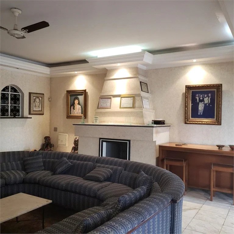 Casa à venda com 6 quartos, sendo 4 suítes, em Vila Sônia, São Paulo, SP