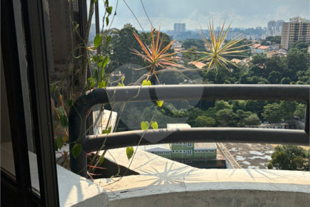 Cobertura à venda com 1 suíte em Vila Suzana, São Paulo, SP