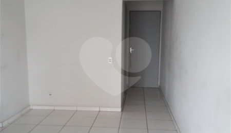 Apartamento à venda com 3 quartos em Vila Suzana, São Paulo, SP