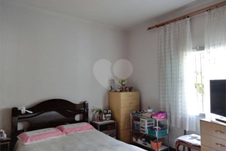 Casa Térrea à venda com 3 quartos, sendo 1 suíte, em Vila Paulicéia, São Paulo, SP