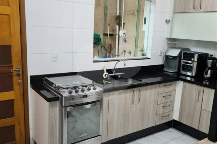 Sobrado à venda com 3 quartos, sendo 1 suíte,  em Vila Gustavo, São Paulo, SP