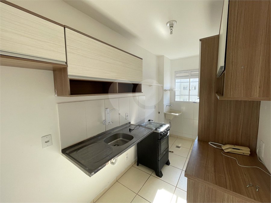 Apartamento para alugar com 2 quartos em Vila Popular, Itapetininga, SP