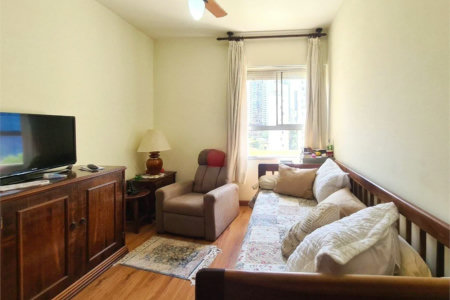 Apartamento à venda com 3 quartos, sendo 1 suíte, em Jardim das Acácias, São Paulo, SP