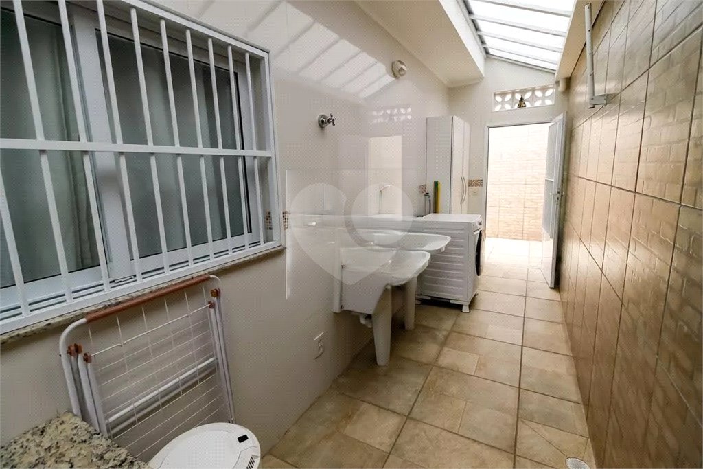 Sobrado à venda com 4 quartos, sendo 1 suíte,  em Vila Sônia, São Paulo, SP