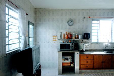 Casa à venda com 3 quartos em Vila Clayton, Valinhos, SP