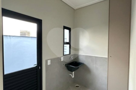 Casa à venda com 3 quartos, sendo 1 suíte, no condomínio Lagos D´icaraí, Salto - SP