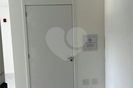 Apartamento à venda com 1 quarto em Alto da Boa Vista, São Paulo, SP