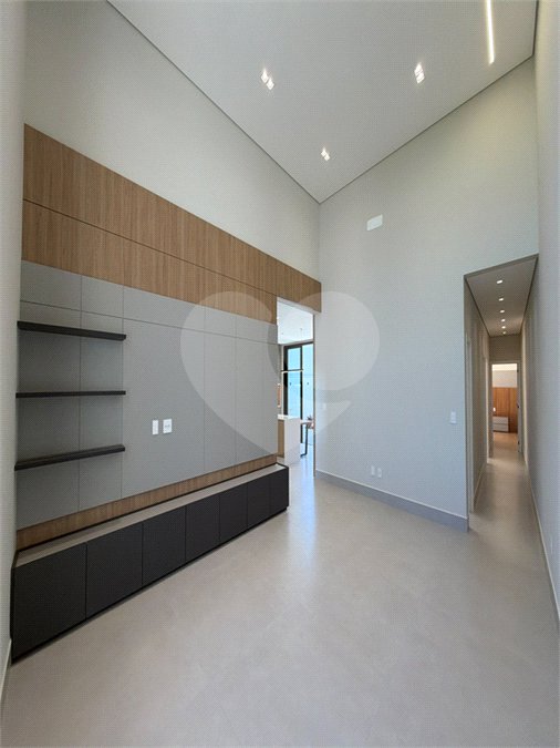 Casa à venda com 3 suítes no condomínio Residencial Dona Maria Candida, Indaiatuba - SP