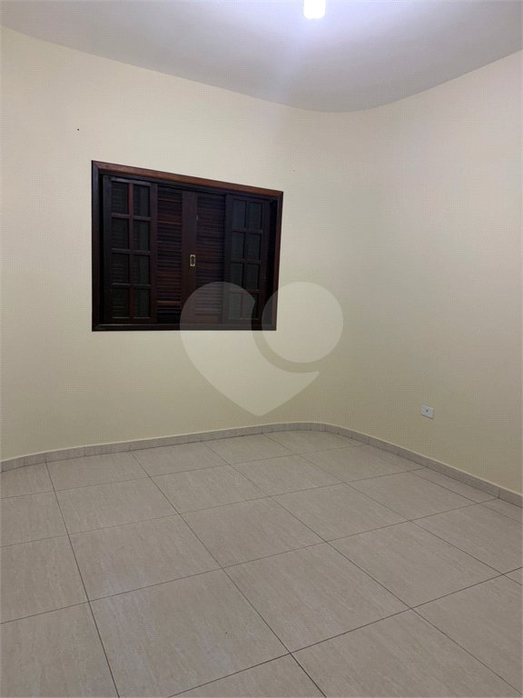 Casa à venda com 3 quartos, sendo 1 suíte, em Chácara Primavera, Suzano, SP