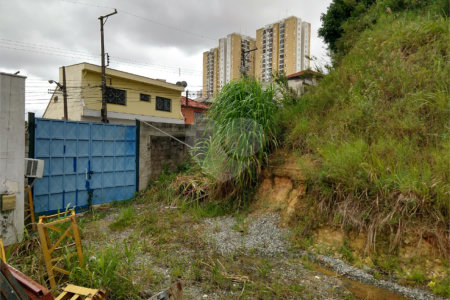 Terreno à venda em Vila Leonor, São Paulo, SP